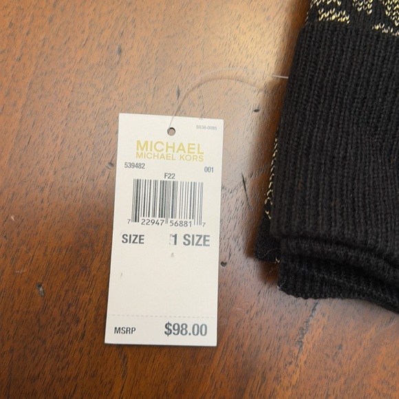 Michael Kors Scarf/Hat Set, Winter Scarf, Beanie black goldish color MK monogram - Picture 4 of 8